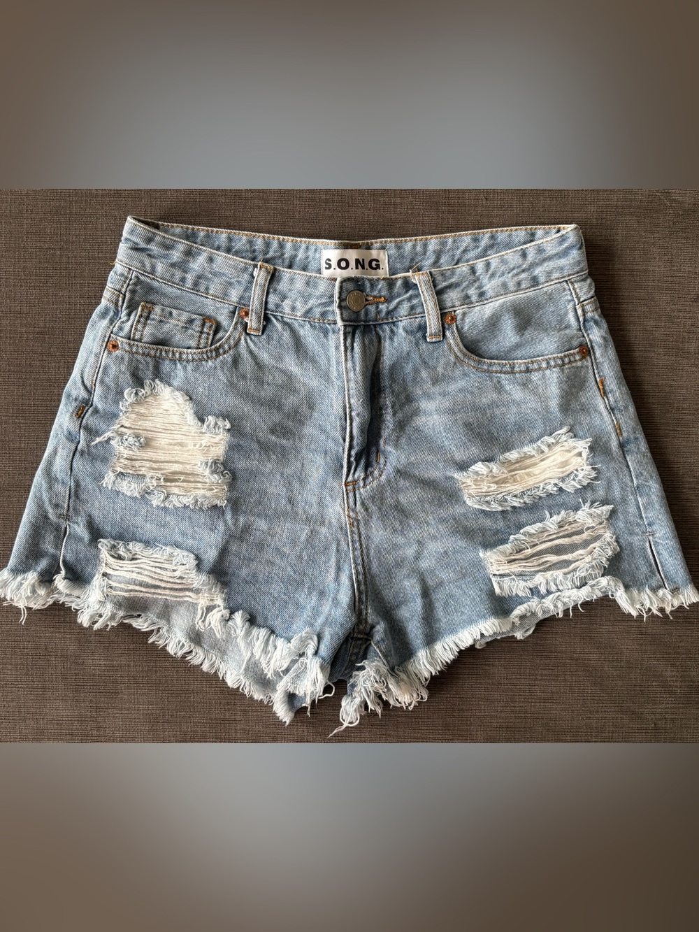 S.O.N.G. Distressed High Rise Denim Shorts Light Wash Fray Hem Size 7 / 28
